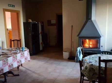 Albergue De Peregrino Cruz De Fierro Фонсебадон Екстериор снимка